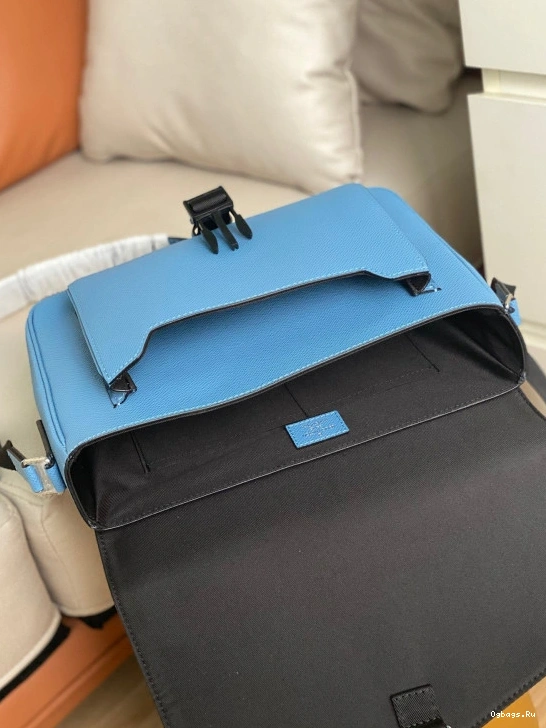 NEW LOUIS MESSENGER VUITTON 0112